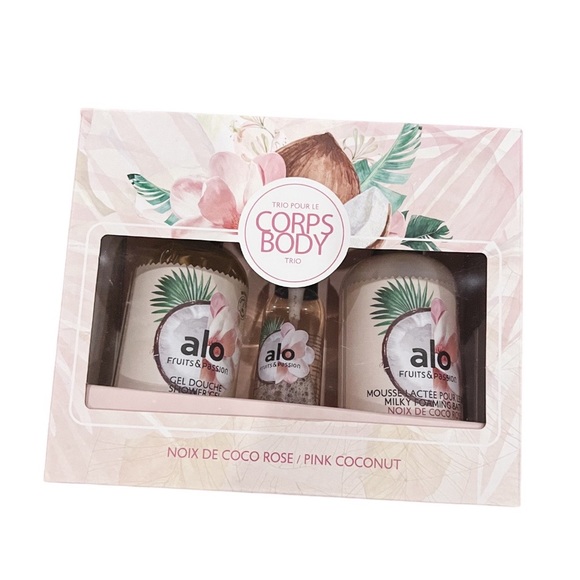 FRUITS & PASSION BODYCARE TRIO PINK COCONUT - BNIB - Picture 3 of 3